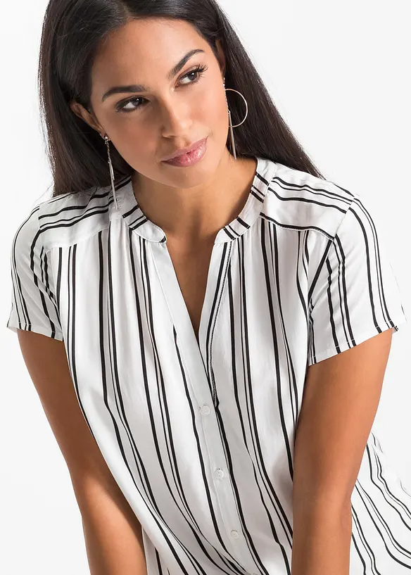 Blouse van viscose met korte mouwen, bonprix