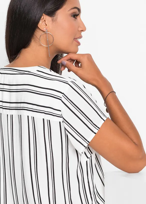 Blouse van viscose met korte mouwen, bonprix