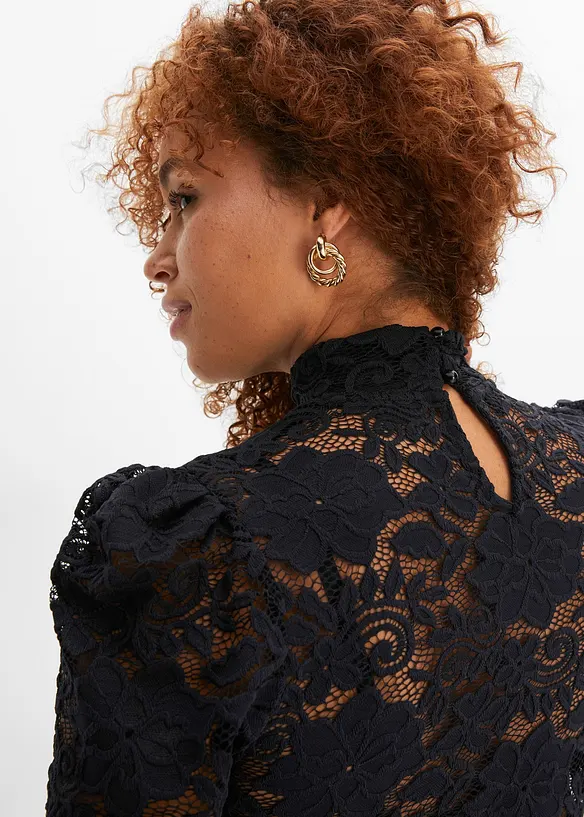 Aansluitend longsleeve met kant, bonprix