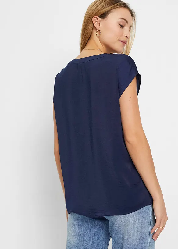 Blouse van soepel satijn met oversized schouders, bonprix