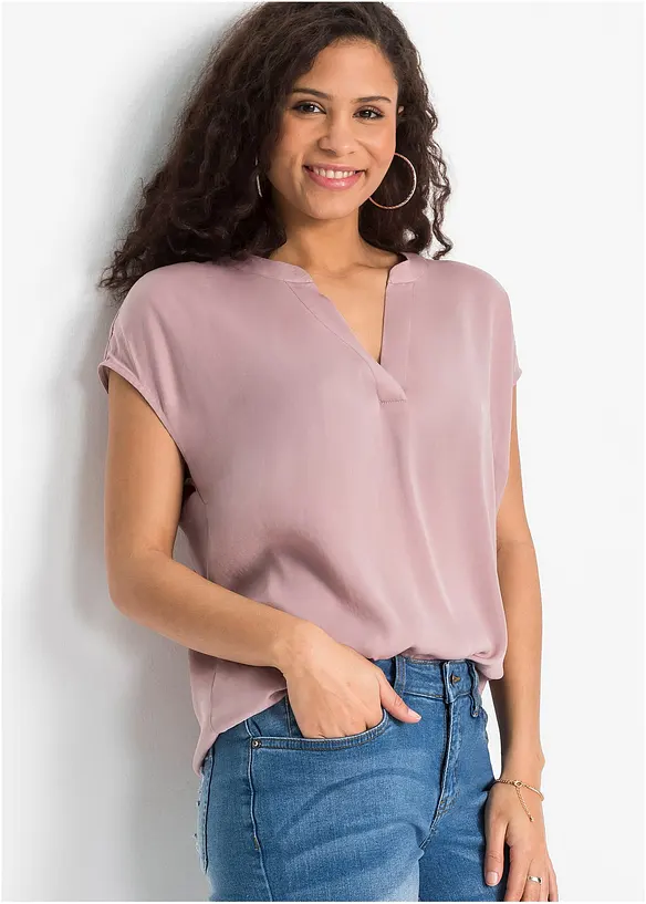 Blouse van soepel satijn met oversized schouders, bonprix