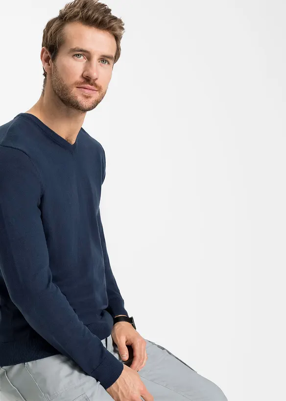 Fijn gebreide trui met V-hals, bonprix