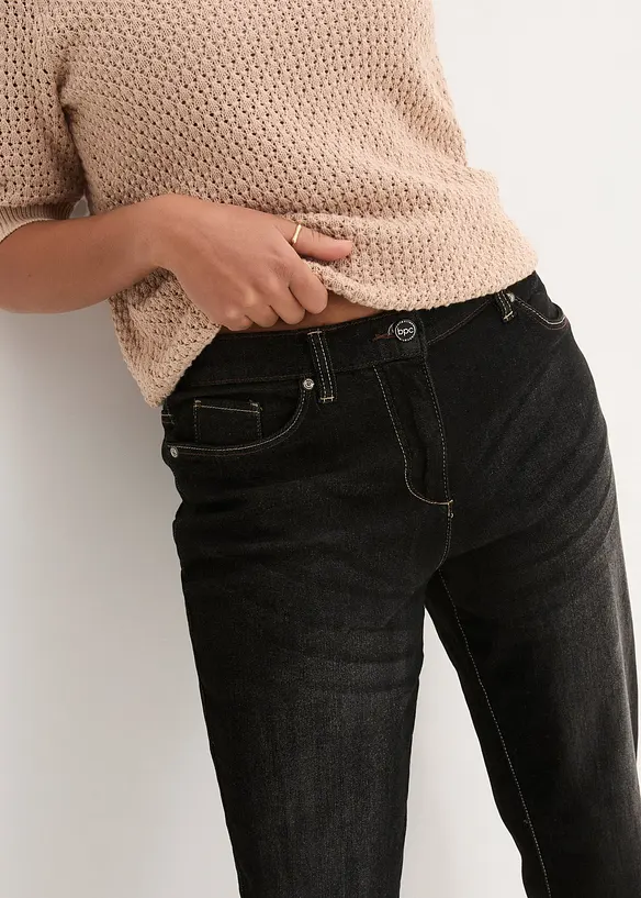 Stretch boyfriend jeans, mid waist, bonprix