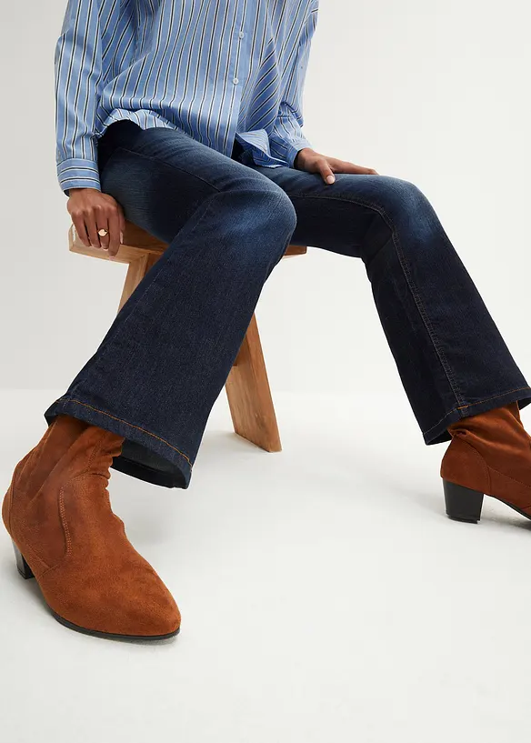 Bootcut stretch jeans, mid waist, bonprix