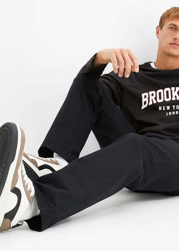 Relaxed fit stretch chino met biologisch katoen, straight, bonprix