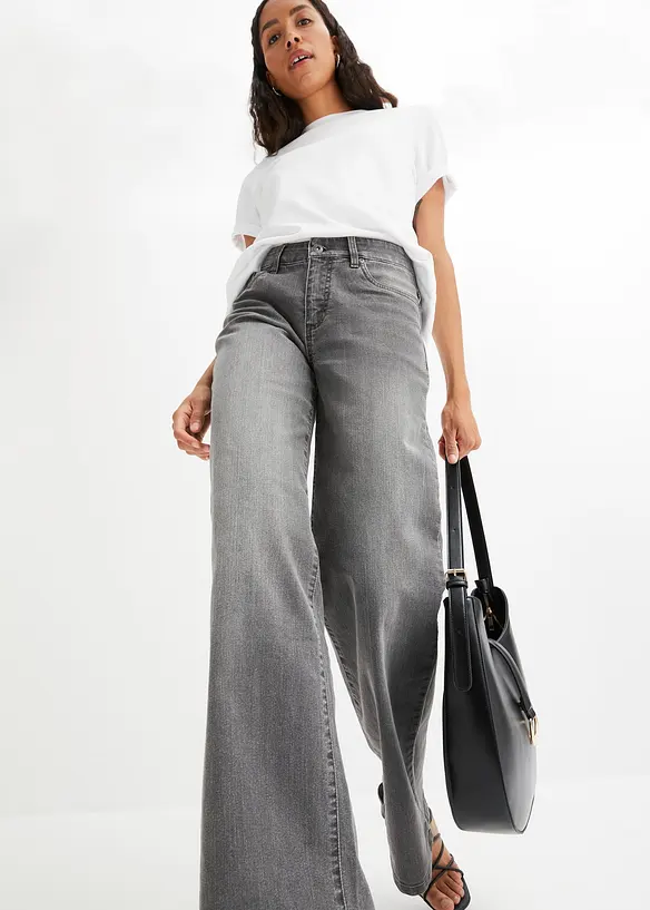 Wide leg jeans mid waist, stretch, bonprix
