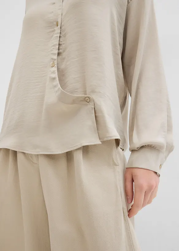 Overhemdblouse van soepel satijn, bonprix