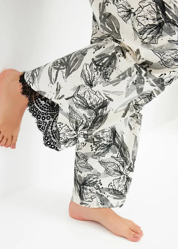 Wijde pyjamabroek met viscose, bonprix