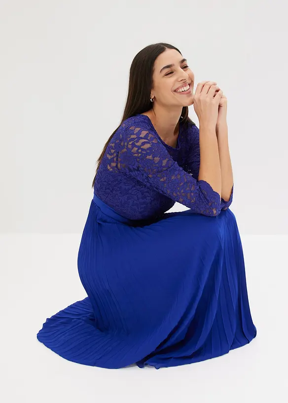 Chiffon jurk met kant en plissérok, bonprix