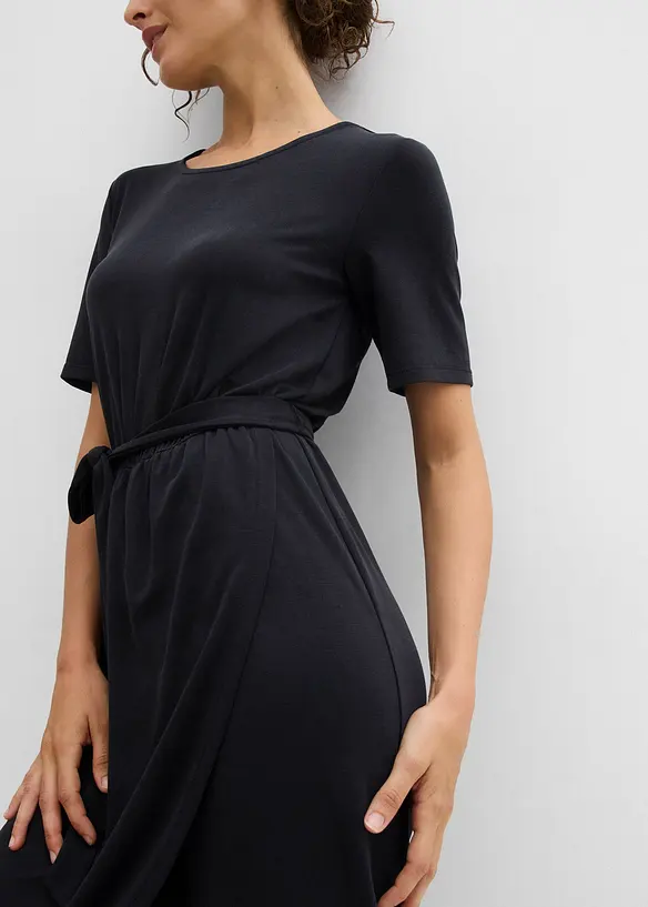 Aansluitende jersey jurk in een soepele viscosemix, bonprix
