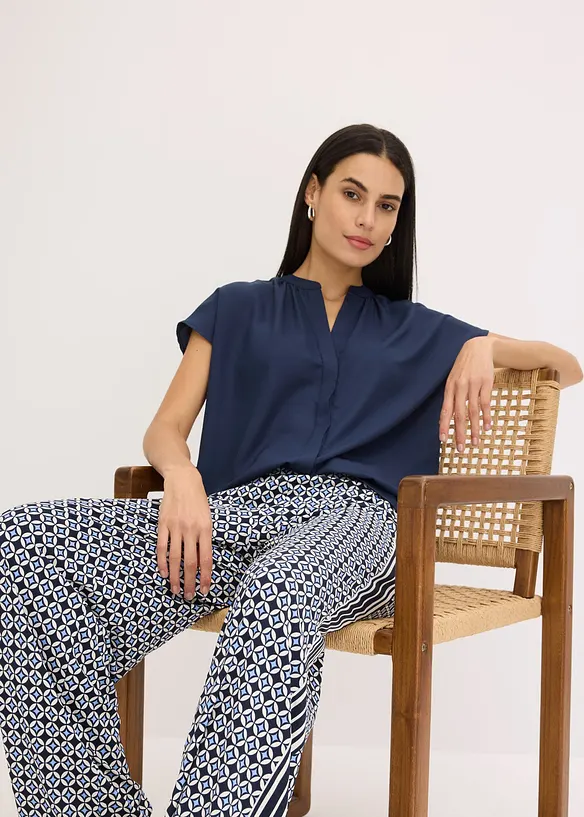 Blouse met korte mouwen en blinde knoopsluiting, bonprix
