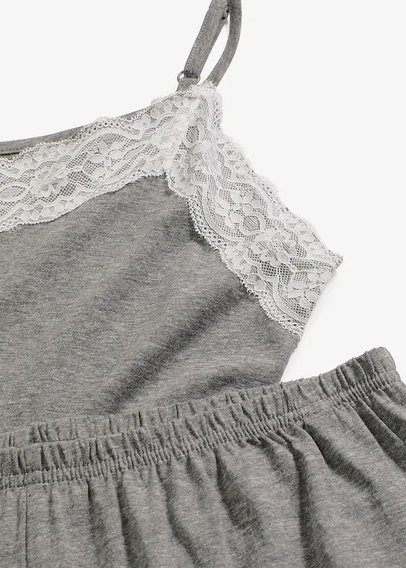 Shortama met sierlijk kant, bonprix