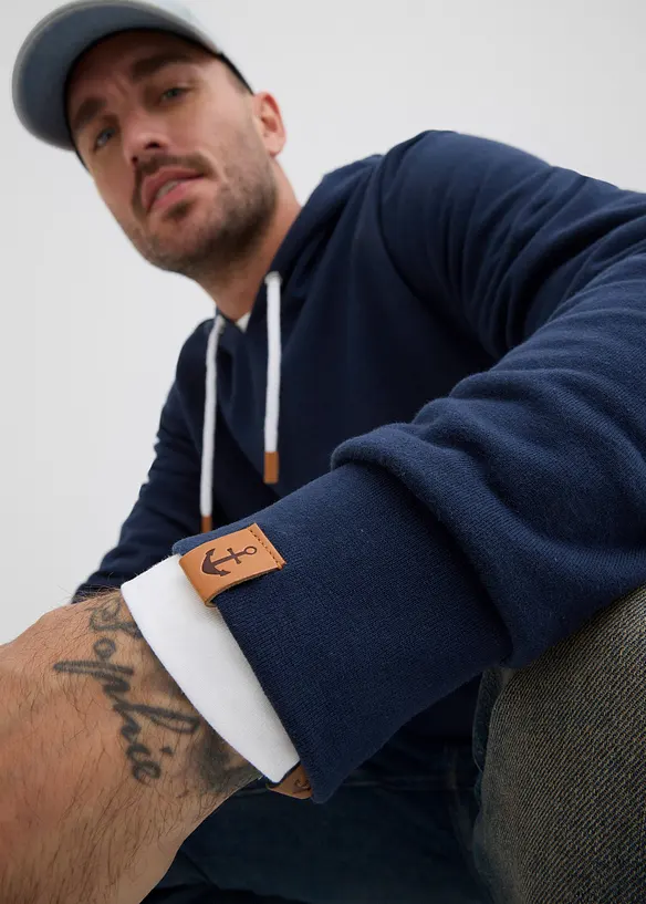 Hoodie met imitatieleren details, bonprix