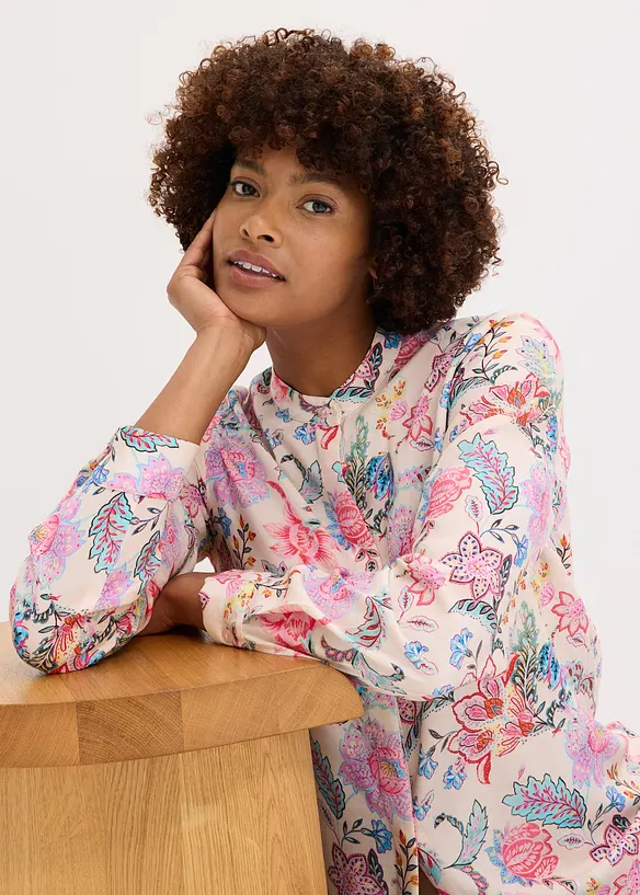 Blouse met een bloemmotief, bonprix