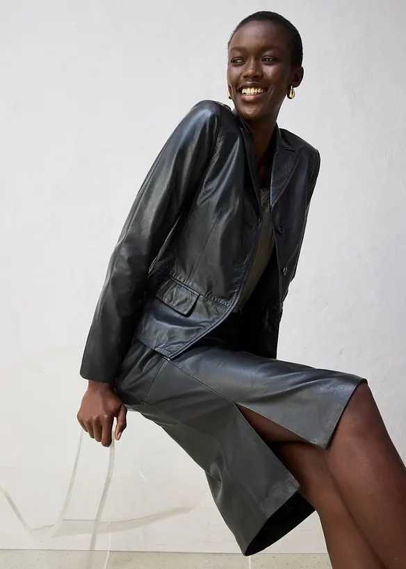 Korte blazer van lamsnappa, bonprix