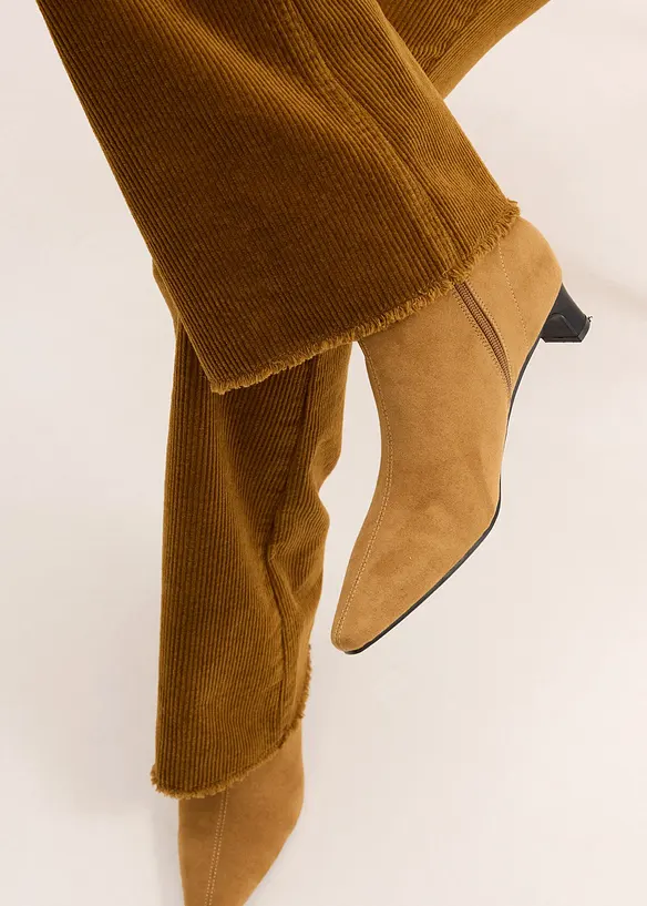Flared broek van corduroy, bonprix
