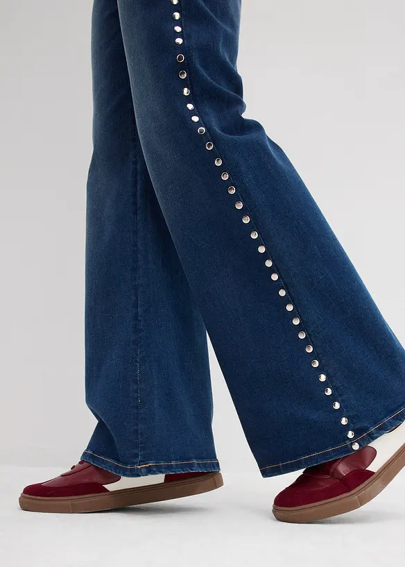 Flared jeans met studs, high waist, bonprix