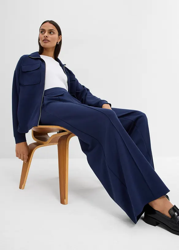 Bootcut broek in een licht glanzende viscosemix, bonprix