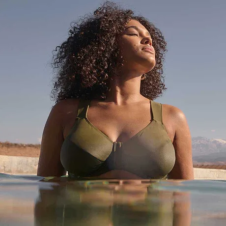 On trend - Minimizer bikinitop - donkerolijfgroen