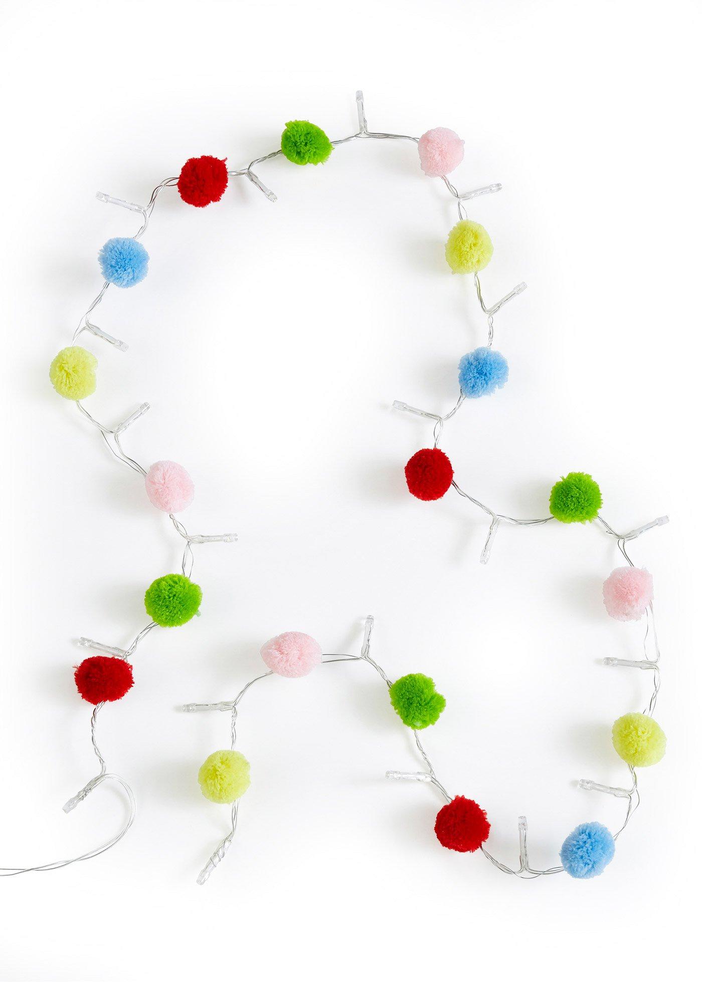 Bonprix Led Lichtslinger Pompons bonprix kopen in de aanbieding