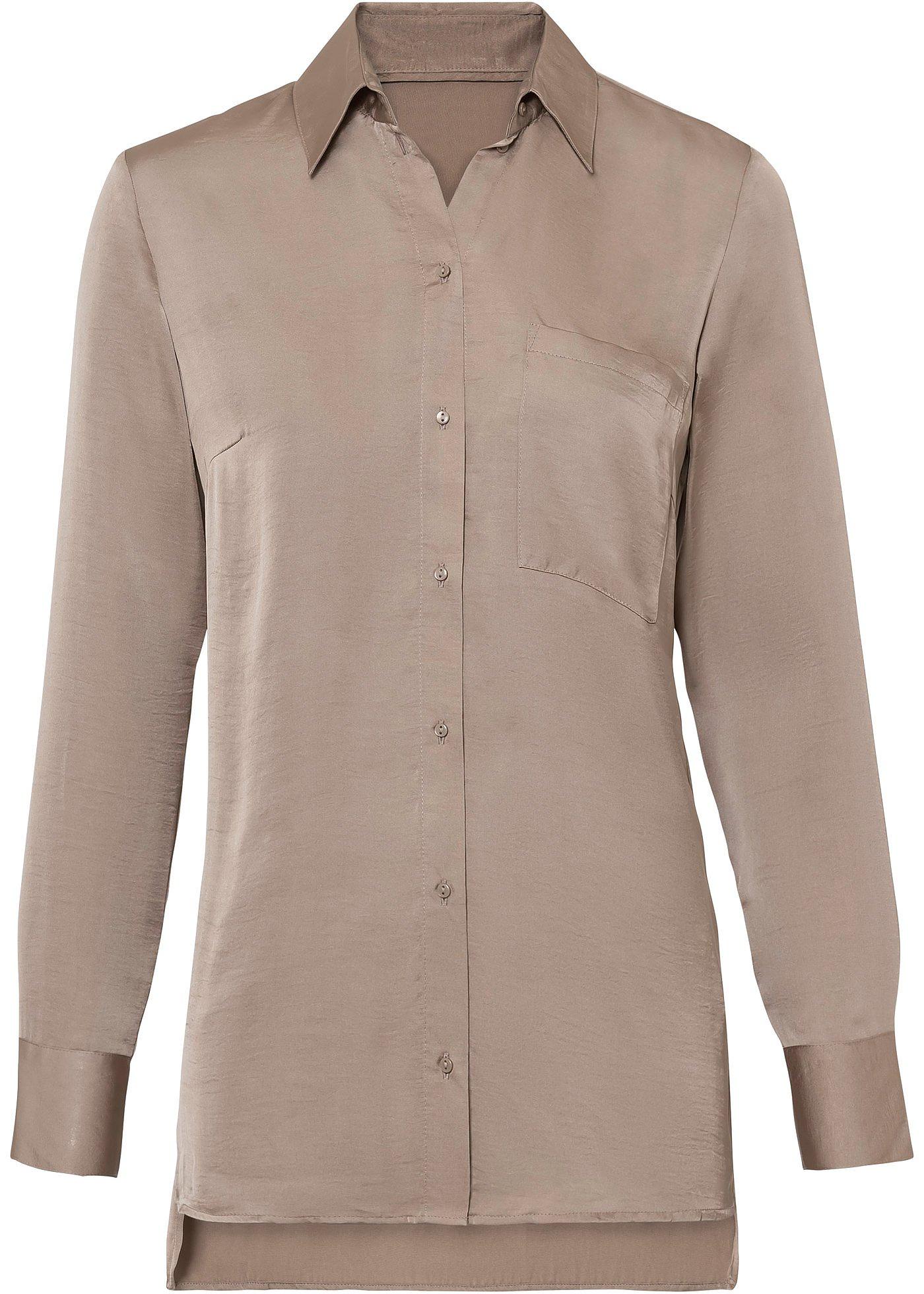 Lange, satijnen blouse