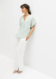 Mousseline blouse met knoopsluiting en zak, bonprix