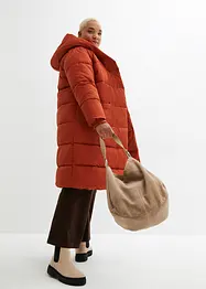 Lange, gewatteerde oversized jas met capuchon van gerecycled polyester, bonprix