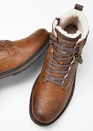 Veterboots van Mustang, Mustang