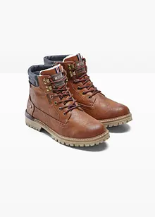 Veterboots van Mustang, Mustang