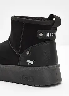 Plateau boots van Mustang, Mustang