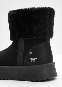 Plateau boots van Mustang, Mustang