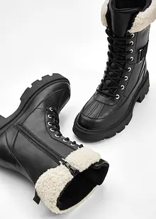 Gevoerde veterboots, bonprix