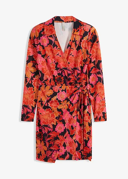 Stylish jurk met een leuke pasvorm zwart rood gebloemd