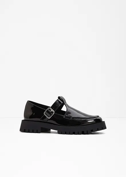 Chunky loafers