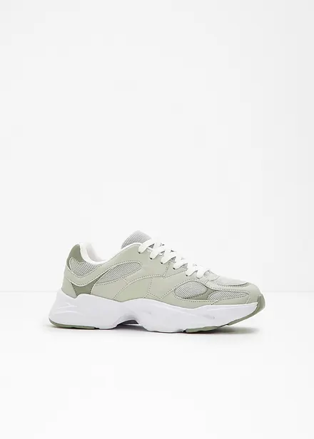 Chunky sneakers