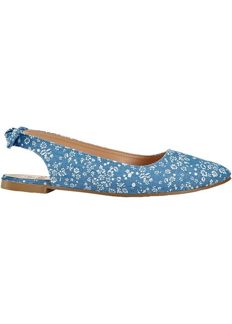 Perfecte voeten van deze tiener ballerina