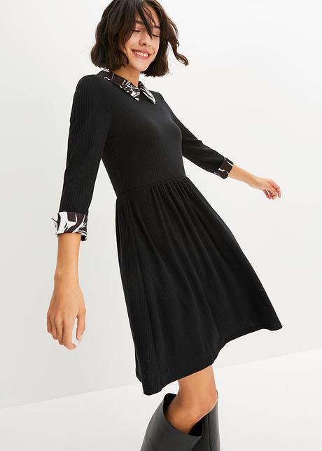 Elegante jurk met een blousekraag