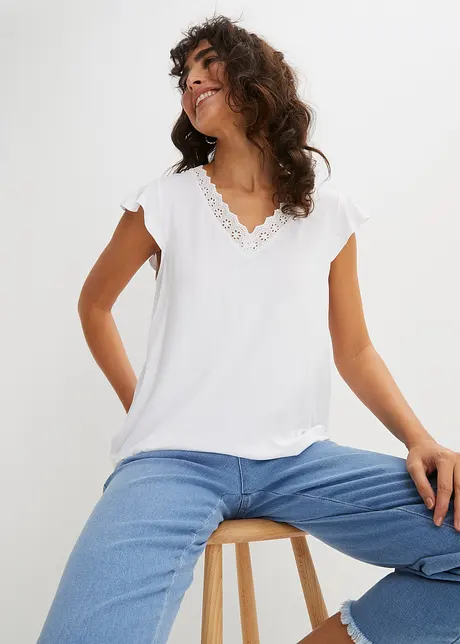 Shirt met kant van een viscose-mix, bonprix