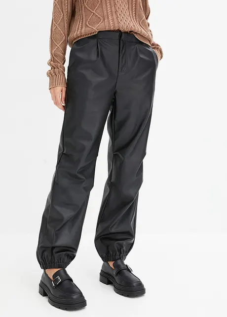 Parachute broek van imitatieleer, bonprix