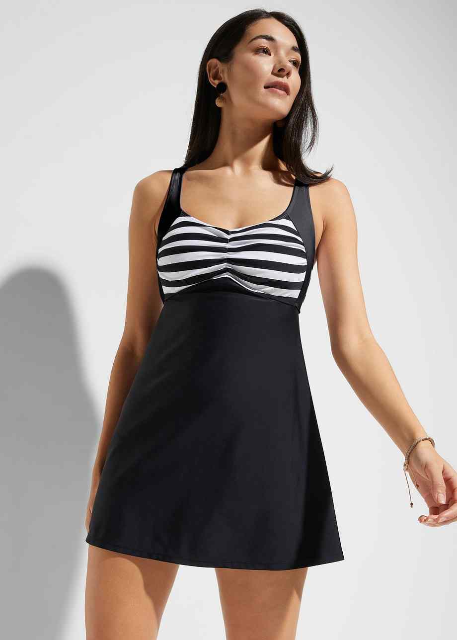 Fraaie, lange tankini met retro charme zwart/wit