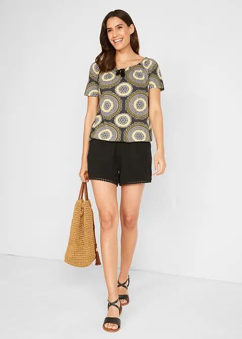 Jersey short in een viscosemix met een comfortabele band en kant, bonprix