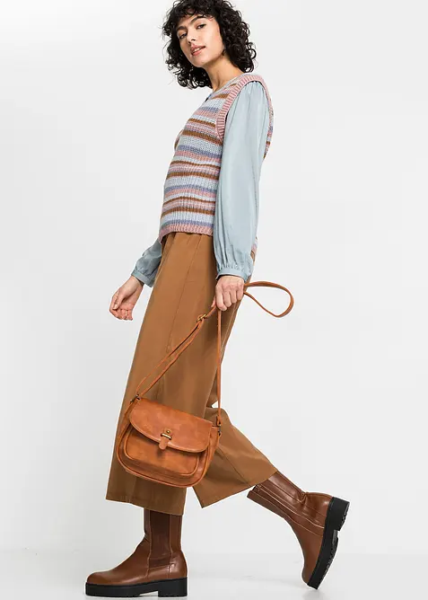 Kleine schoudertas met gesp, bonprix