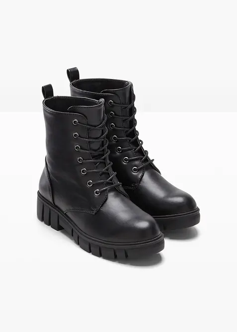 Veterboots met profielzool, bonprix