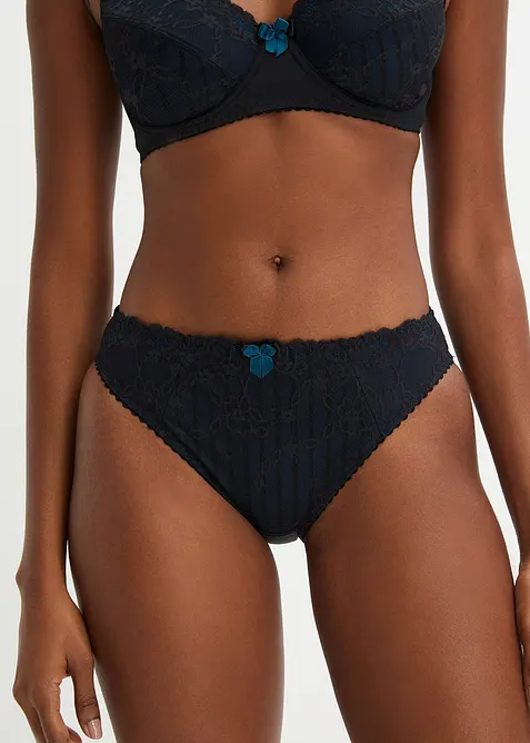 Slip met fijn kant, bonprix