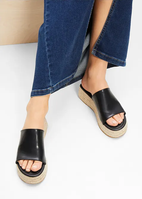 Plateau slippers met hak in raffia-look, bonprix