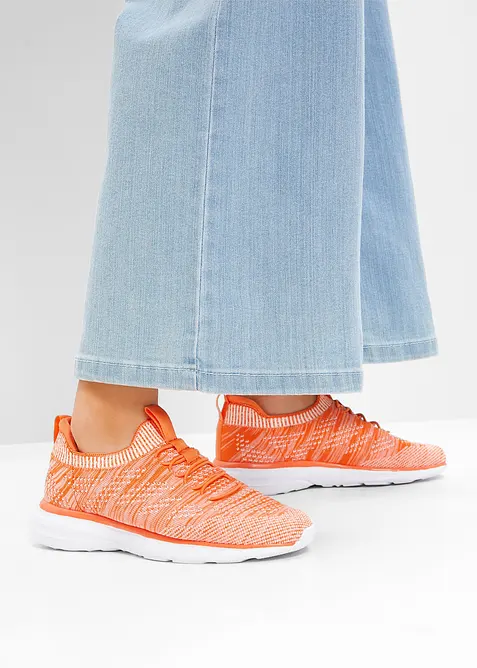 Slip-in sneakers van zacht materiaal, bonprix