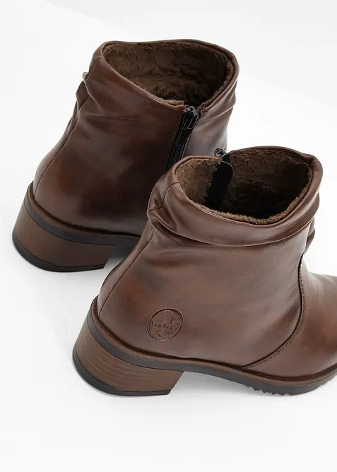 Enkellaarsjes van Rieker, Rieker