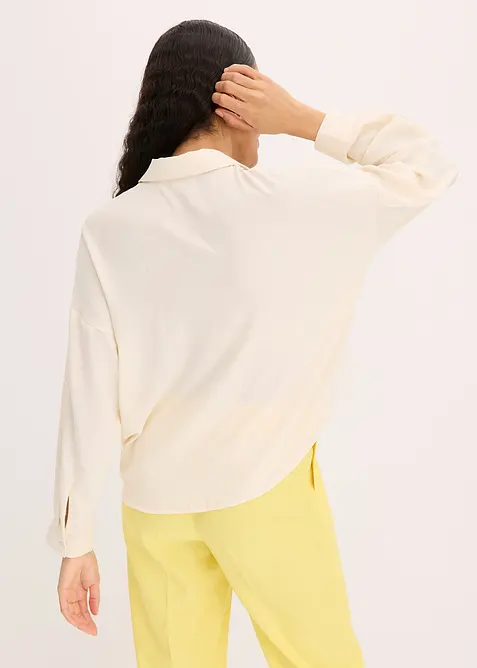 Blouse van licht crêpe, bonprix
