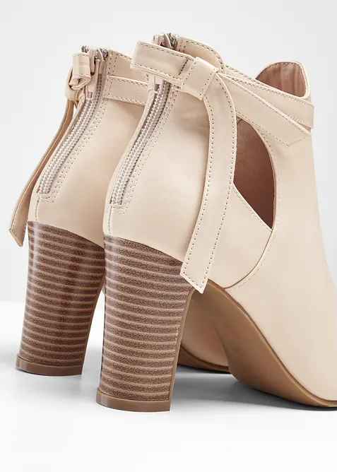 Enkellaarsjes met cut-outs, bonprix