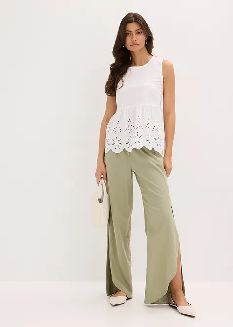 Mouwloze bloes met split en oogjesborduursel, bonprix